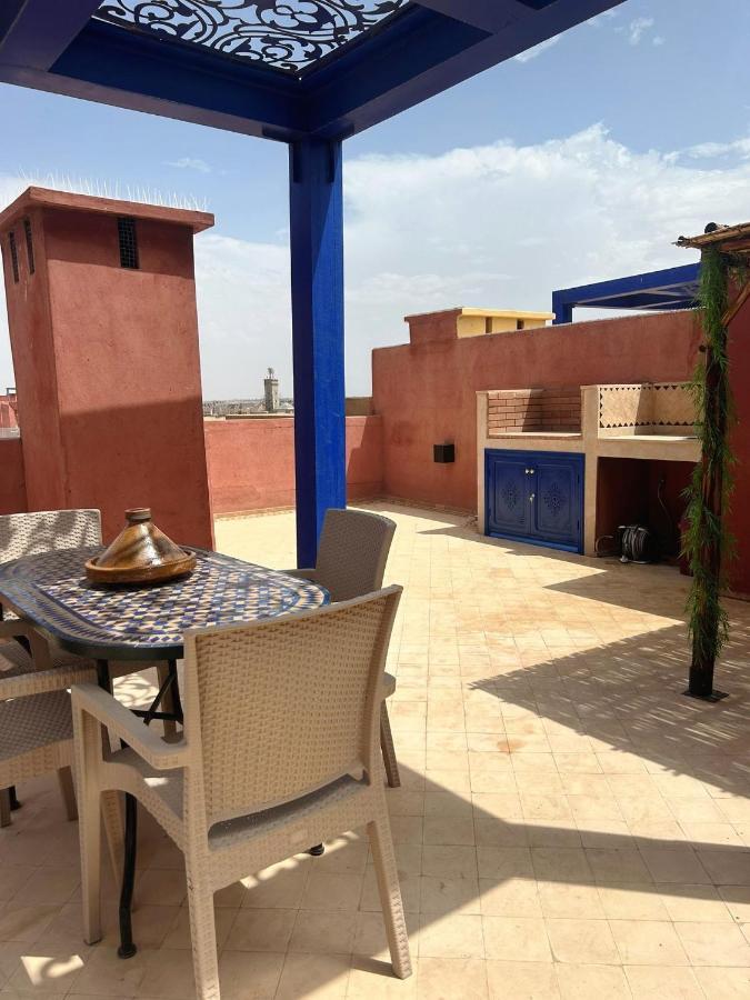 Dar Caïd Layadi Vizir Center Appartement Avec Solarium Et Acces Offert Au Parc De Loisirs מראה חיצוני תמונה